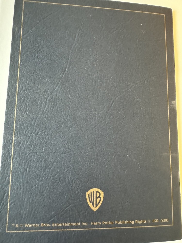 Warner Bros Studios + Free 30 Potion & Dark Art Stickers Harri Potter