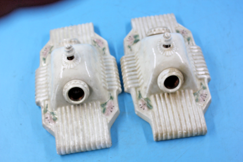 MATCHING SET CERAMIC WALL SCOUNCESLAMPS TWO LIGHTS EACH
