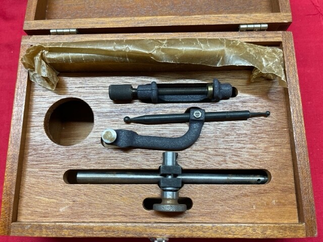 Brown & Sharpe 599-7740 Dial Indicator Set - Missing Indicator Vintage w/ box