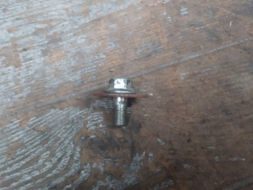 2007 07 02-09 Honda Interceptor 800 VFR800 Front Sprocket Mounting Bolt