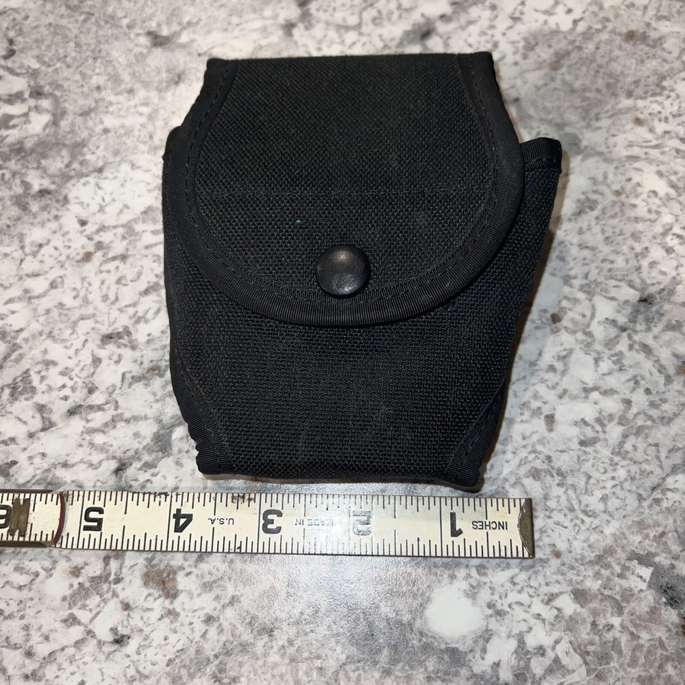 Sidekick by Michael’s of Oregon Handcuff Case