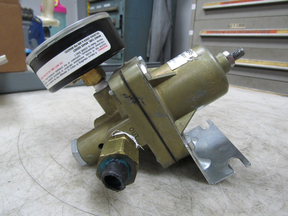 💥POWERS 1/8" SINGLE PRESSURE REDUCING VALVE 0-30 PSI 201-1001