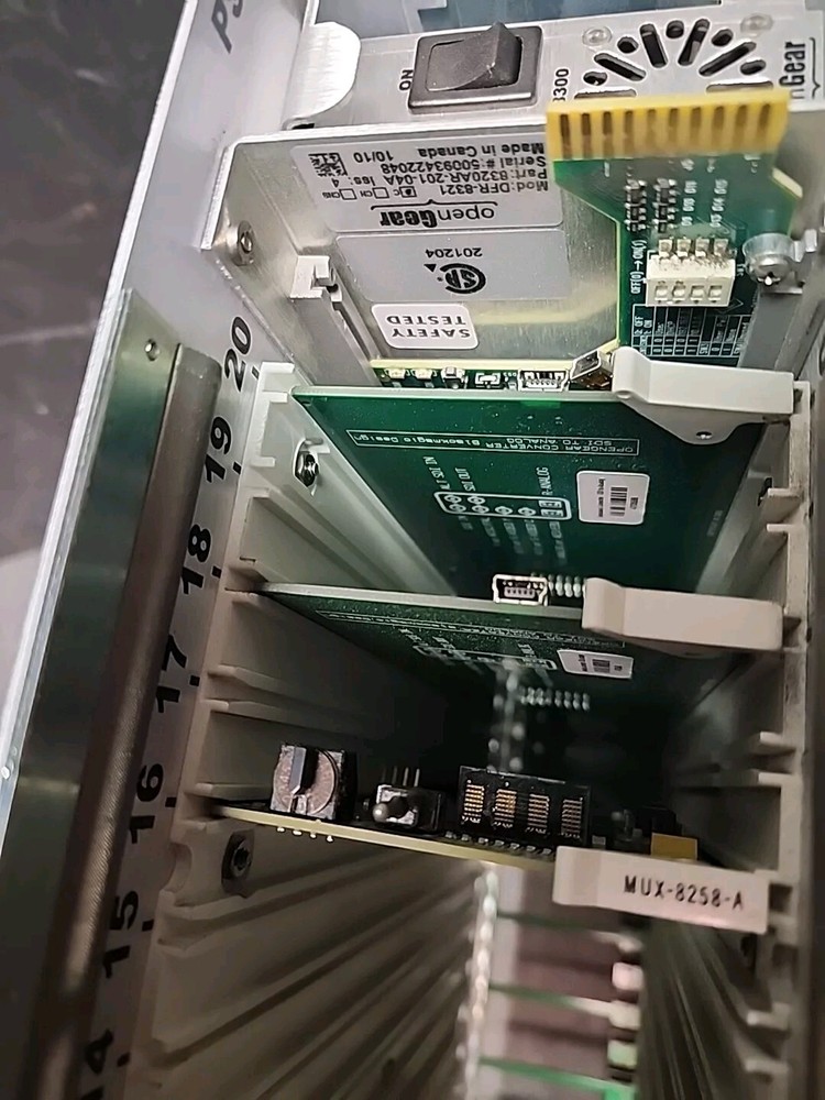 OpenGear DFR 8321 Frame Chassis with 5 Cards