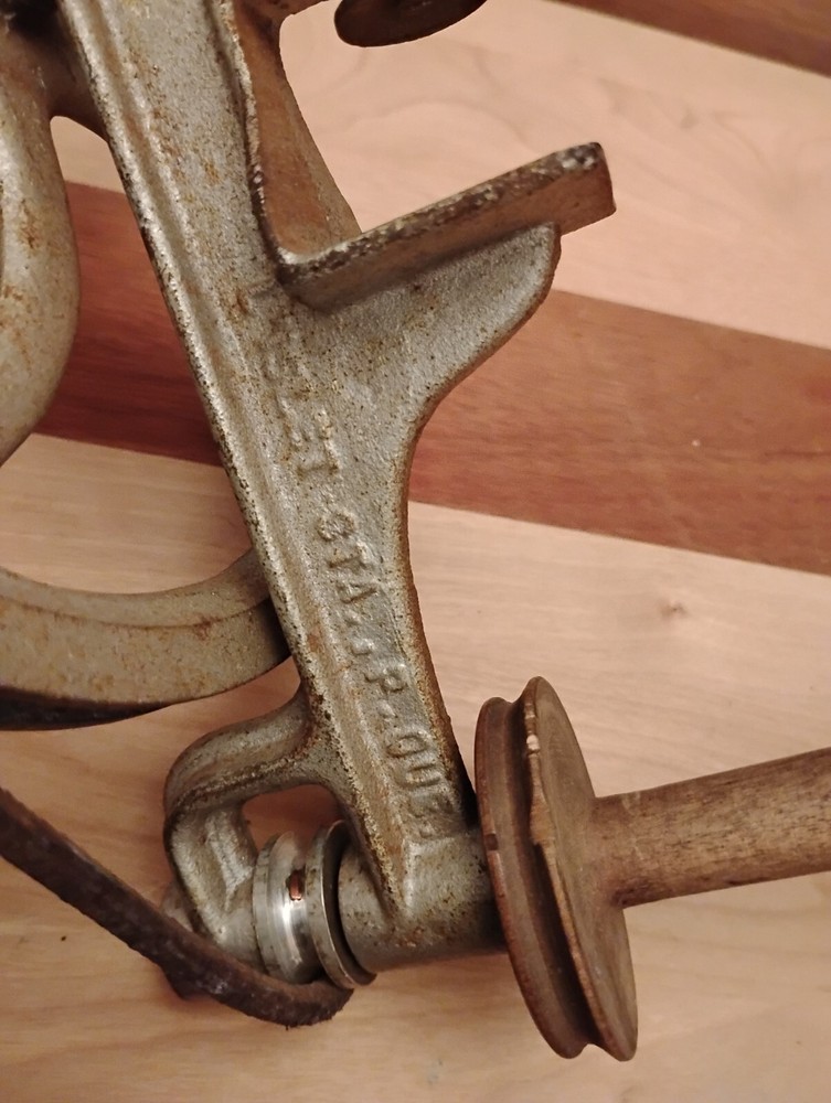 Antique Cast Iron Table Top Spool Winder Nilus Leclerc