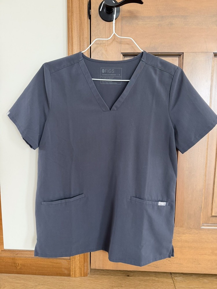 Figs Casma Technical Collection Three Pocket medium