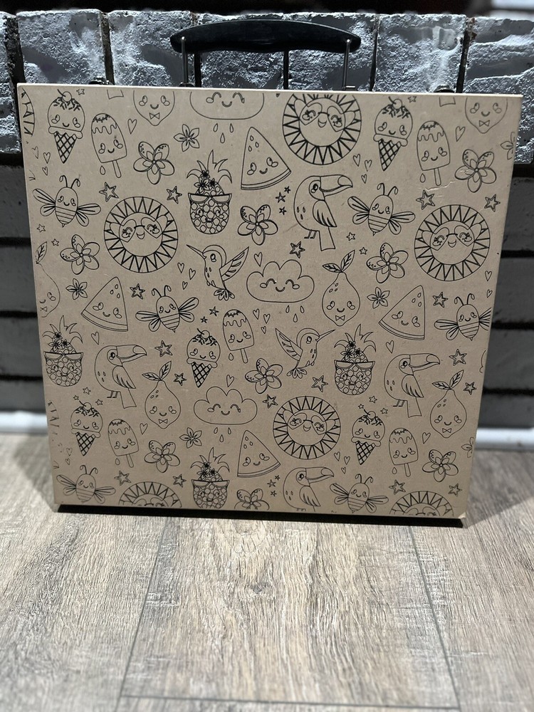 Art 101 Budding Artist - Doodle And Create- Colorable Art Case