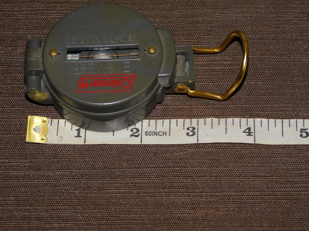 VINTAGE PLASTIC COLEMAN ENGINEER LENSATIC COMPASS