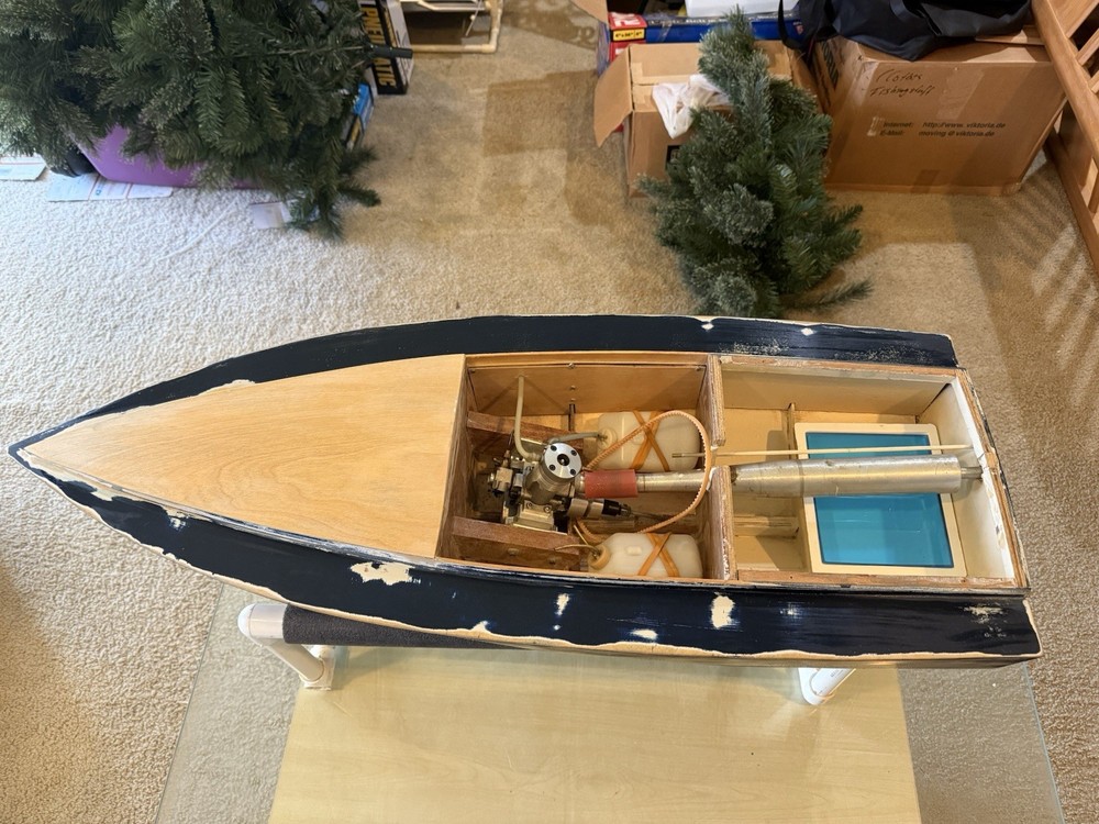 Dumas 60 RC NITRO WITH NEW OPS 45 Engine