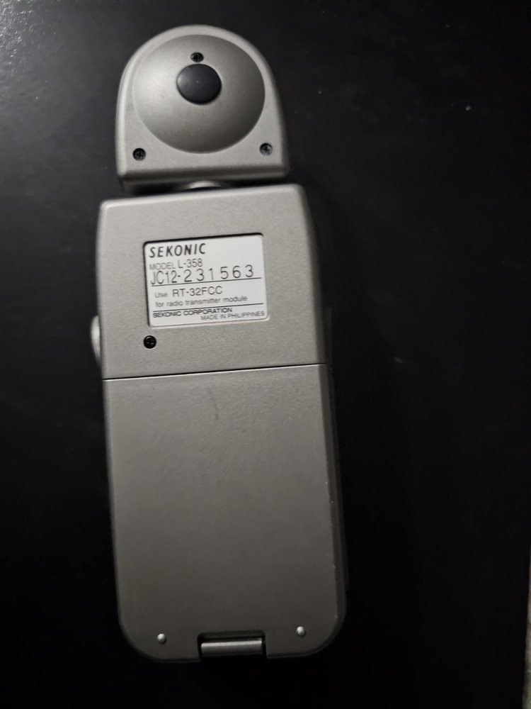 Sekonic L-358 Flash Master - US Frequency w/ RT-32 Radio Module