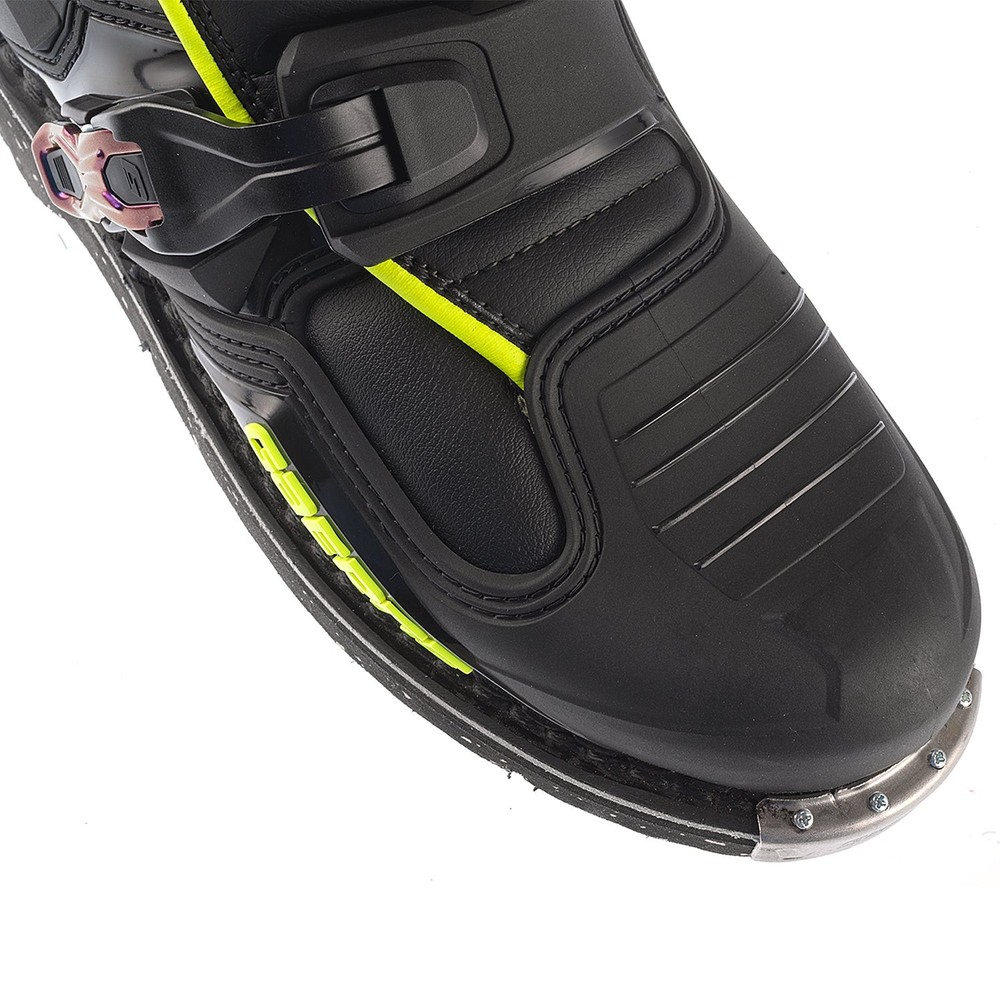 Sg22 Boots Chameleon Sz 11