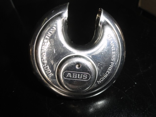 ABUS Stainless Diskus 28 70 Pad Lock with keys