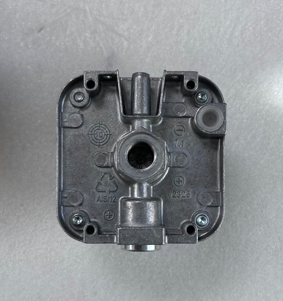 Krom Schroder DG50UG-4 Gas Pressure Switch