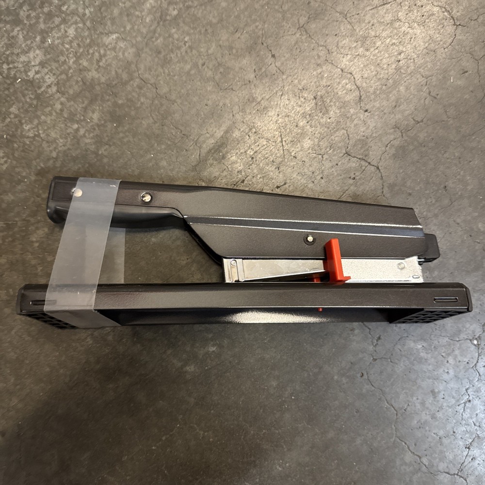 BOSTITCH STANLEY Model #B310HDS Heavy Duty Stapler