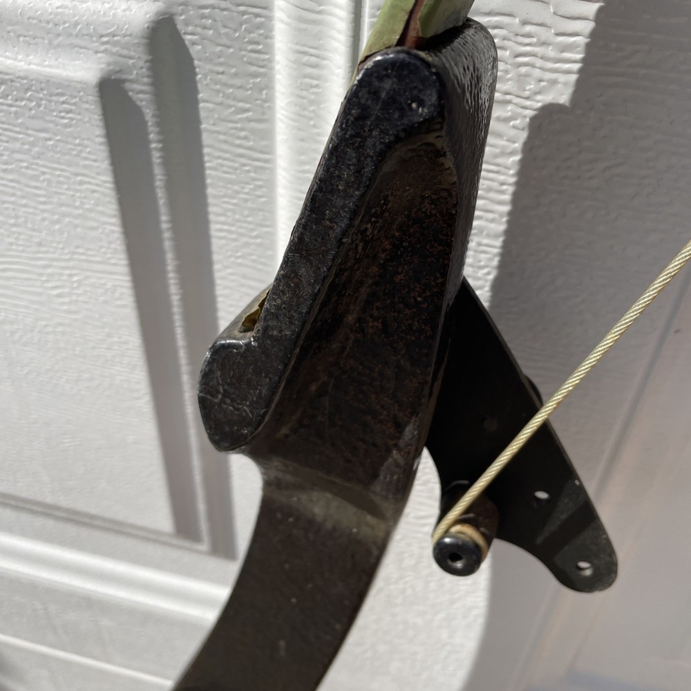 Bear Archery, 48" Brown and green Used