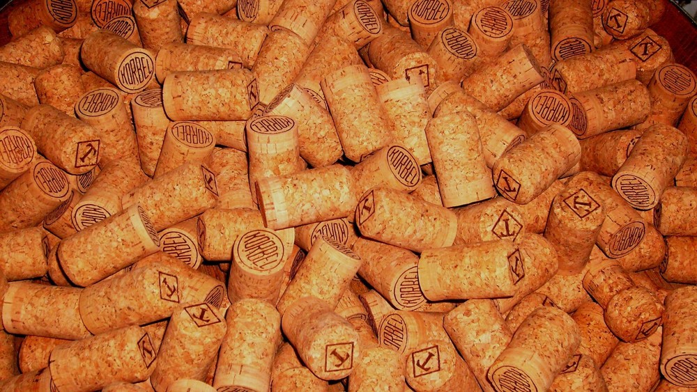 Premium Recycled Champagne Corks,- 100 Count.