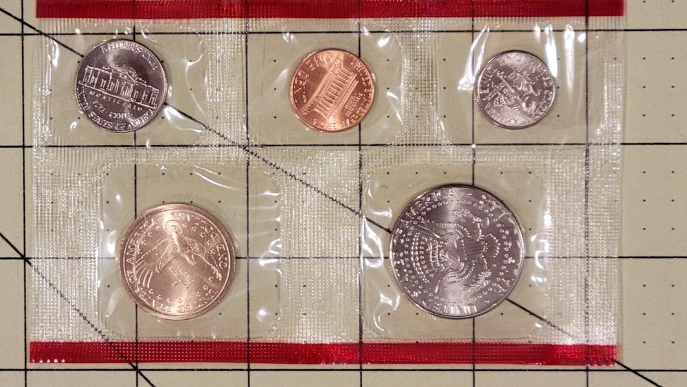 2006-D Uncirculated 5 Coin Mint Set Plus 5 First Issue State Quarters