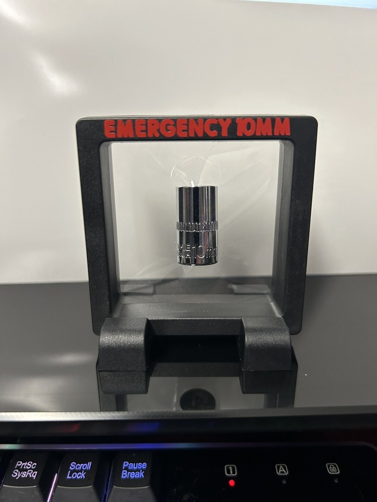 Novelty Emergency 10mm Socket