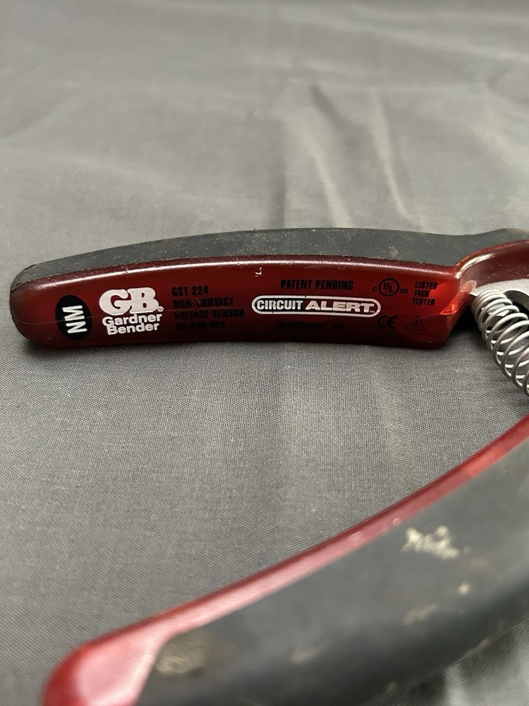 Gardner Bender GST-224 Voltage Sensor & Wire Stripper