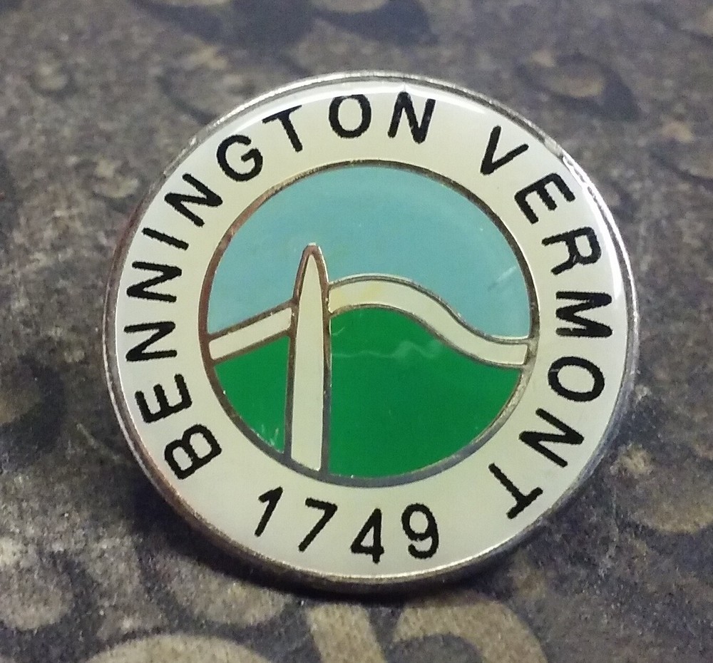 Bennington Vermont vintage pin badge