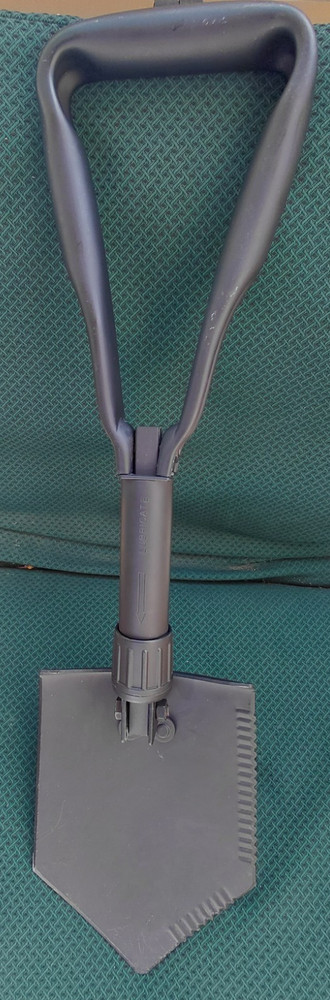Genuine US Military Issue Entrenching Tool (E-Tool), Folding Shovel with Handle