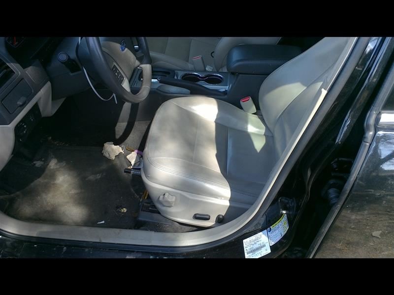 Info-GPS-TV Screen Front Display With Navigation System Fits 10 FUSION 8363459