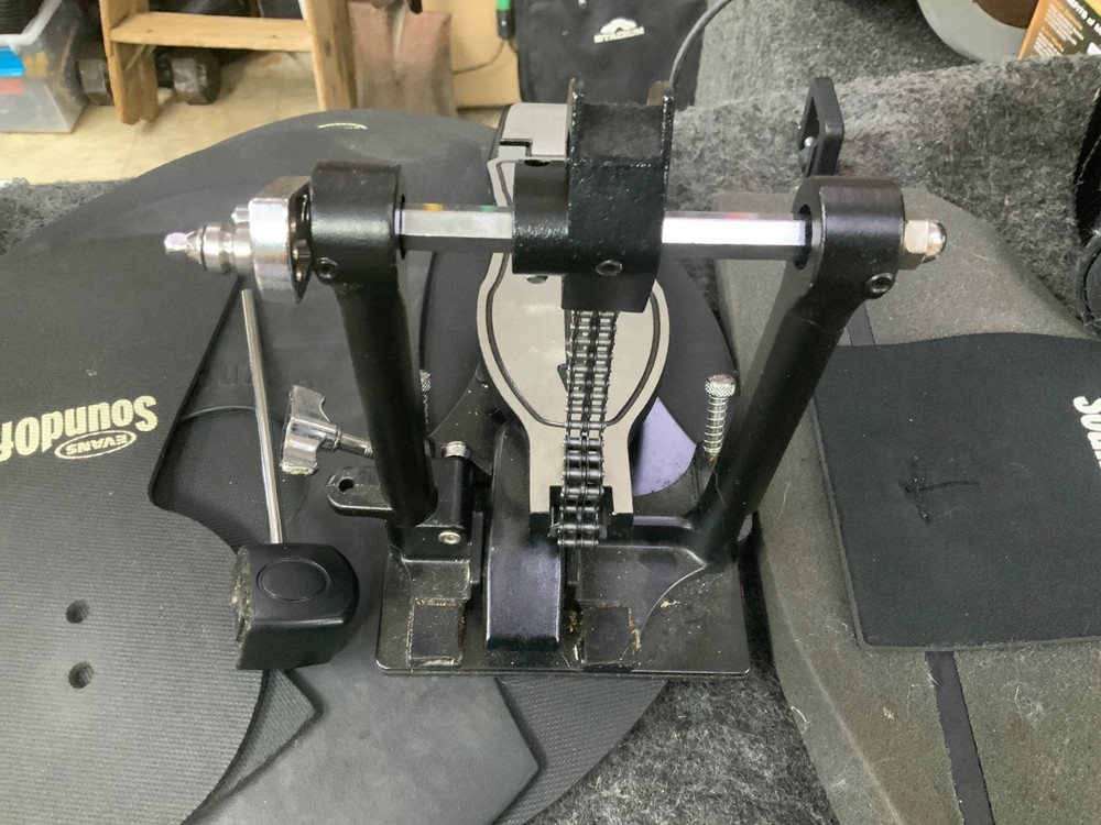 Peace Bass Drum Pedal