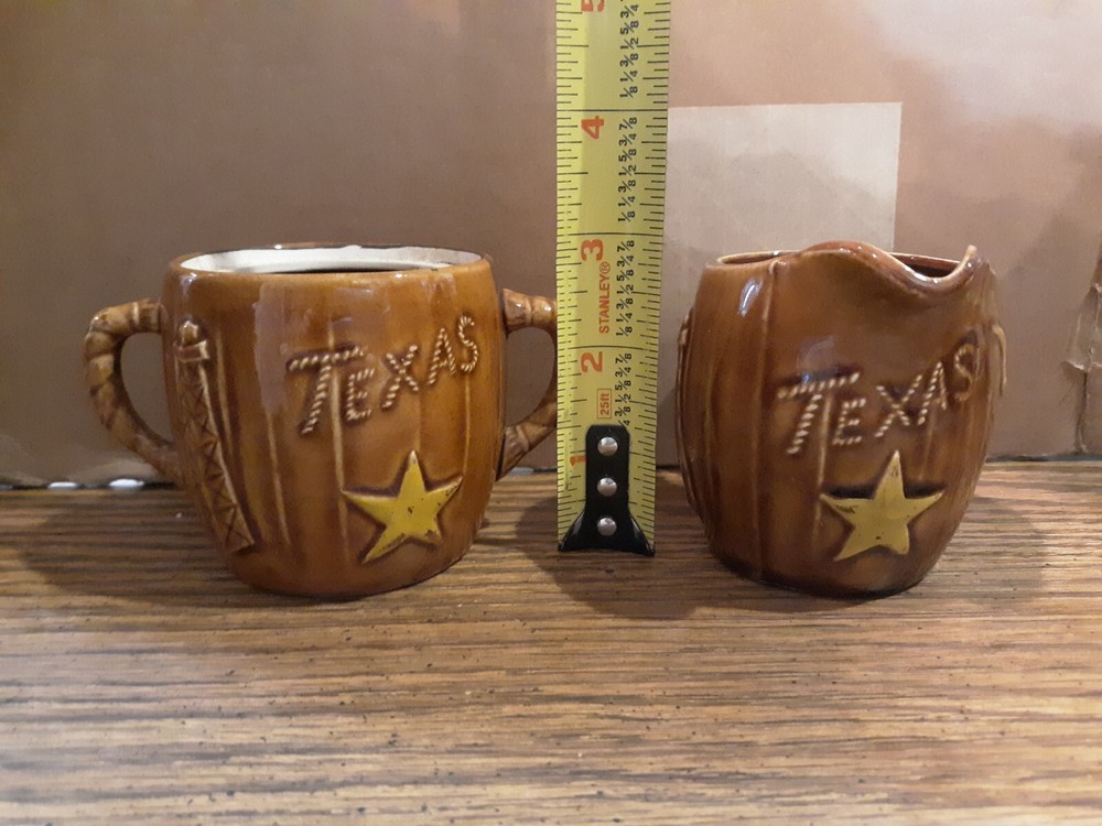 Vintage sugar and creamer Texas themed