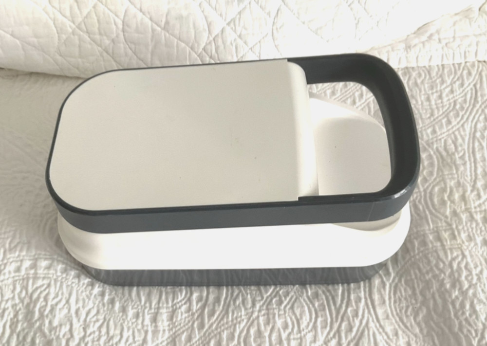 WILLIAMS-SONOMA VEGETABLE CHOPPER