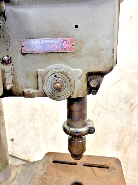 DELTA/ROCKWELL 14" VERTICAL DRILL PRESS 10 1/2" X 10" TABLE