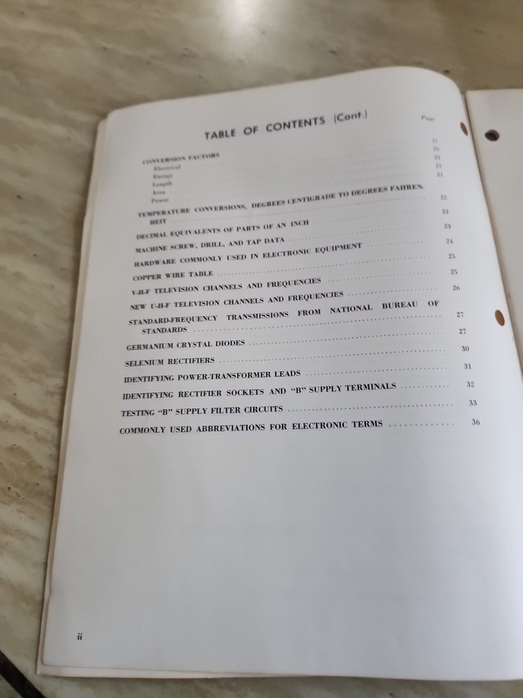 1952 PHILCO Radio home study, electronics reference manual brochure