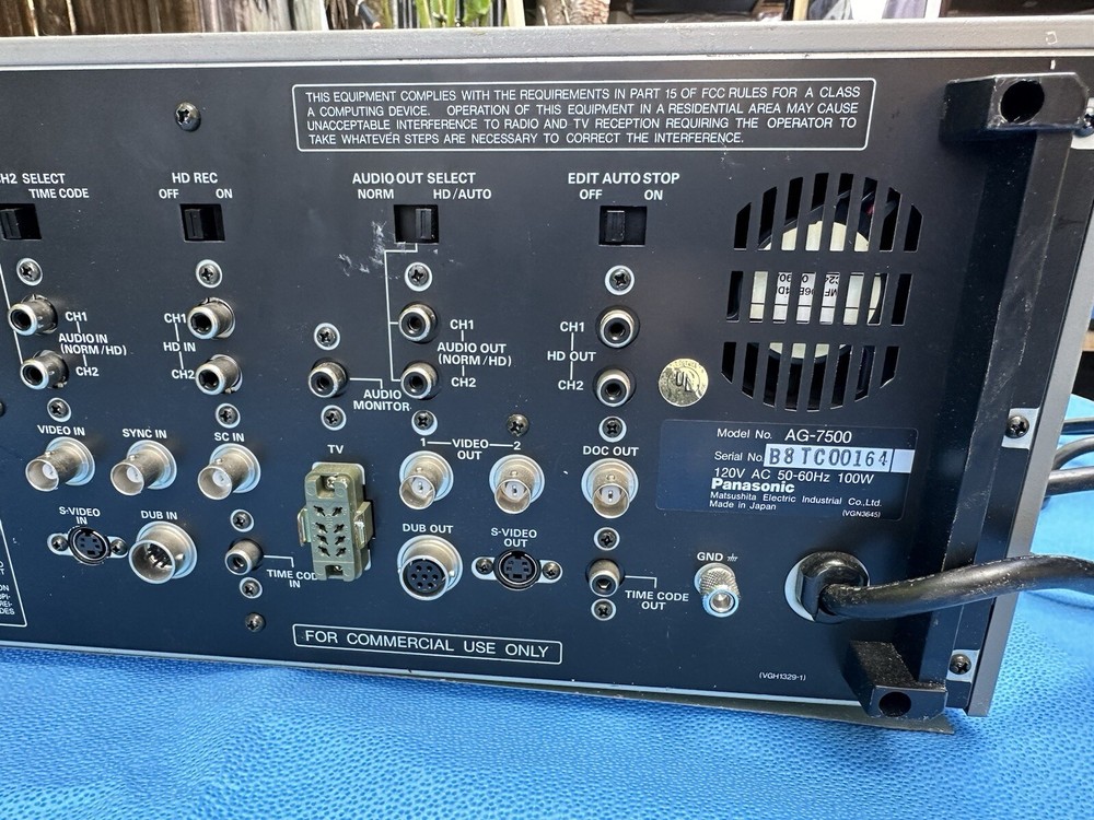 PANASONIC AG-7500 VIDEO CASSETE RECORDER. Great Condition!