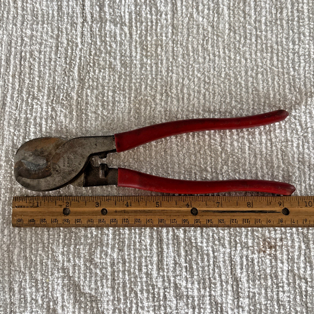 Klein Tools 63050 9-1/2" High Leverage Cable Cutters Pliers