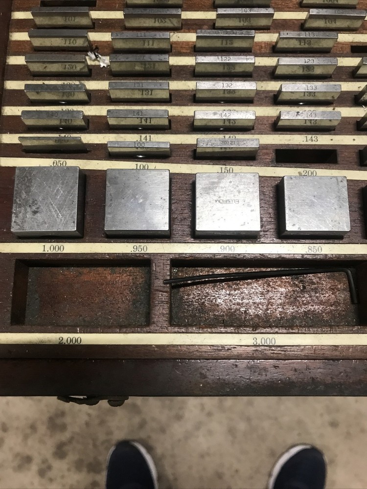 ELLSTROM DEARBORN RECTANGULAR GAGE BLOCK SET 75 PCs Broken Lid