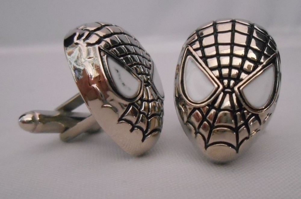 MARVEL COMICS SPIDERMAN FACE SILVERTONE Metal/Enamel CUFFLINKS