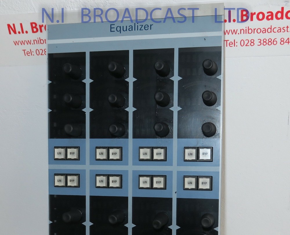 1x  Stagetec Cantus sound Equalizer section model CEQU