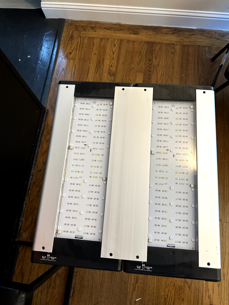 Pre Owned - California Lightworks SolarSystem 1100