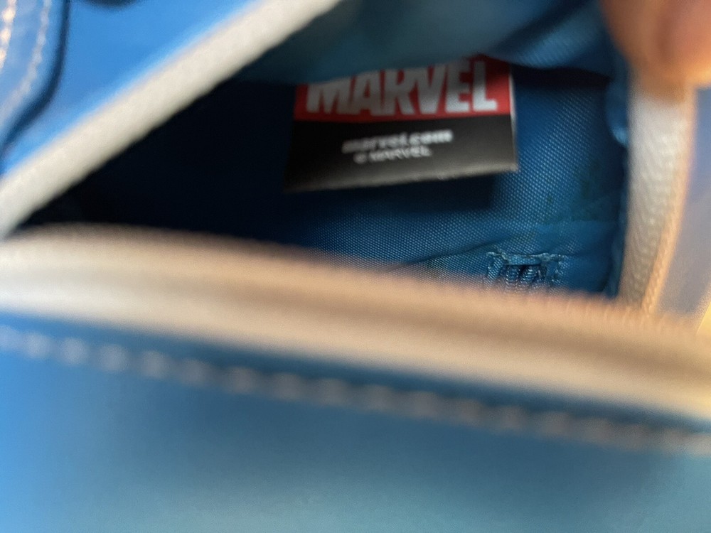Marvel Captain America Zip up Tote Bag