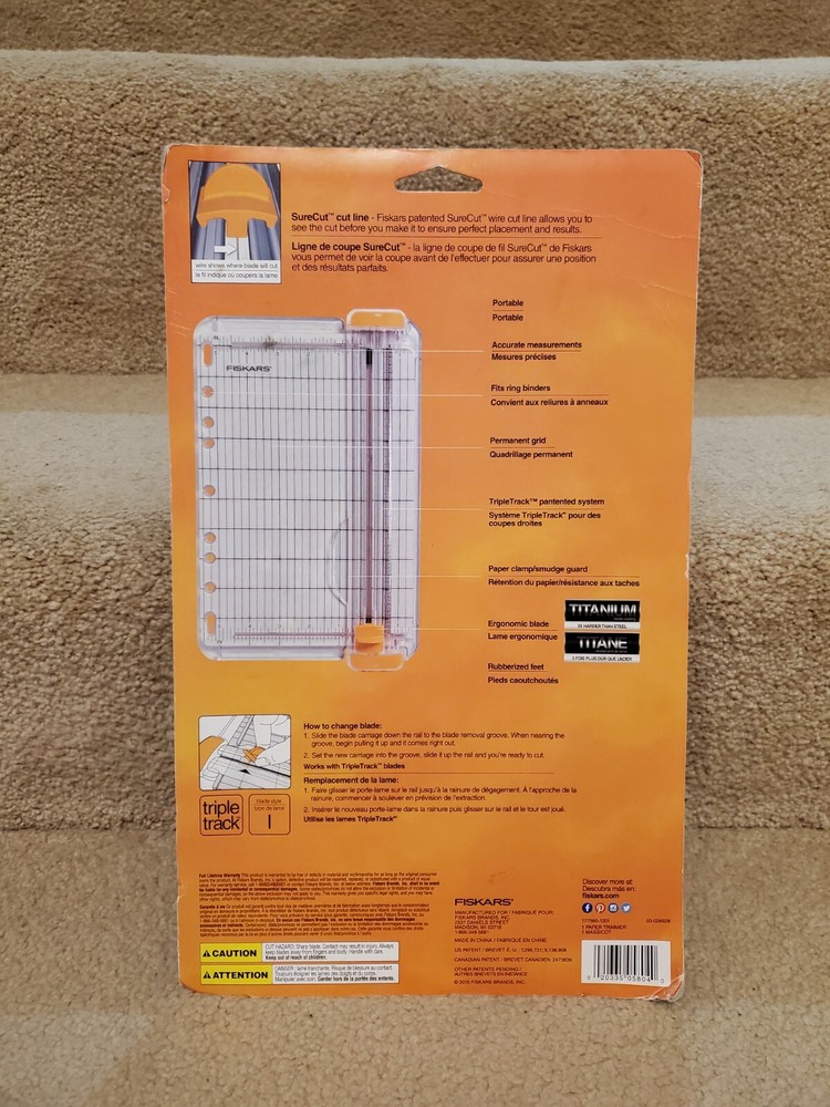 Fiskars SureCut Paper Trimmer 9"