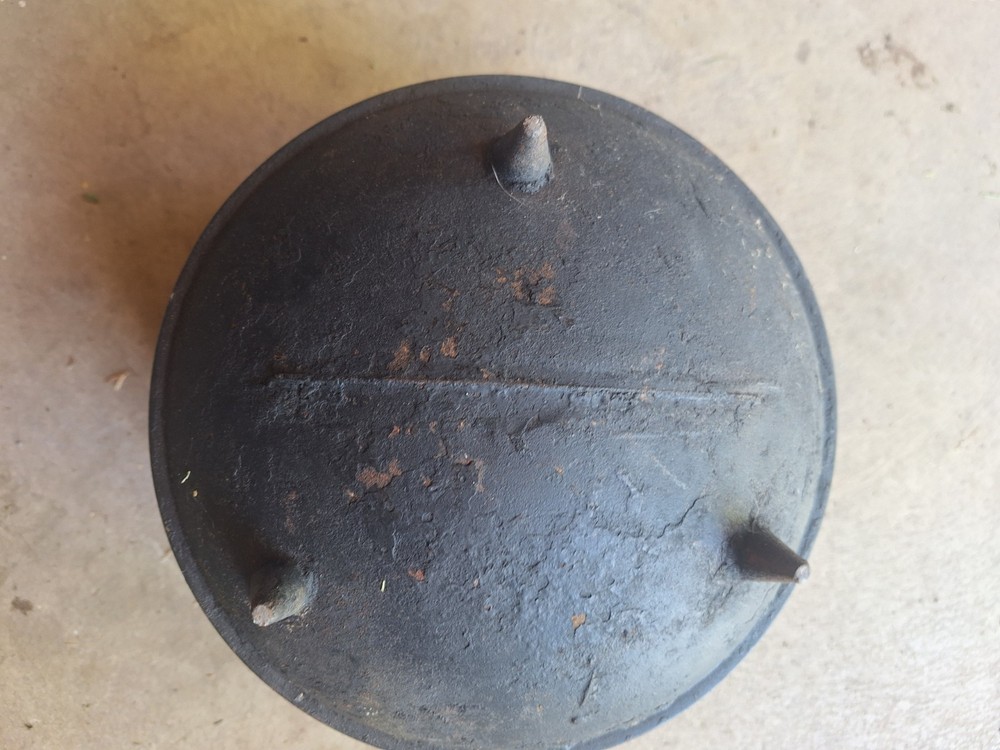 Vintage Cast Iron 3 Legged Pot Swing Handle