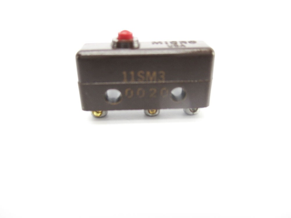 MICRO SWITCH 11SM3 250VAC 5A NSNP