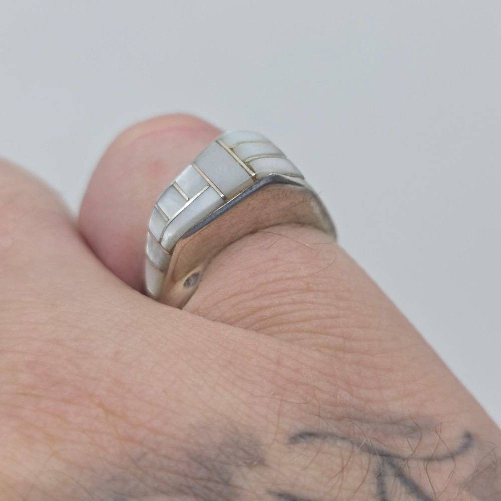 Native American Navajo Sterling Silver Shell UNIQUE Ring 8
