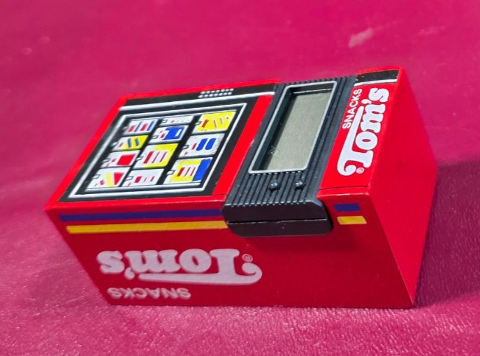 Tom's Snacks Clock Vending machine miniature Advertisement Needs battery