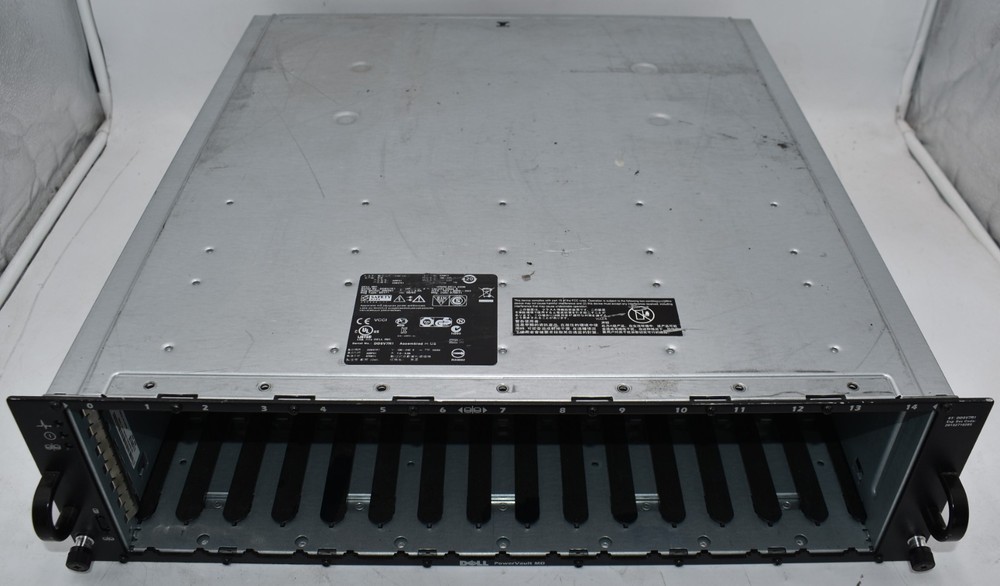 Dell PowerVault MD1000 Disk Array 15-Bay SAS Storage No HDD 2x PWS 2x Controller