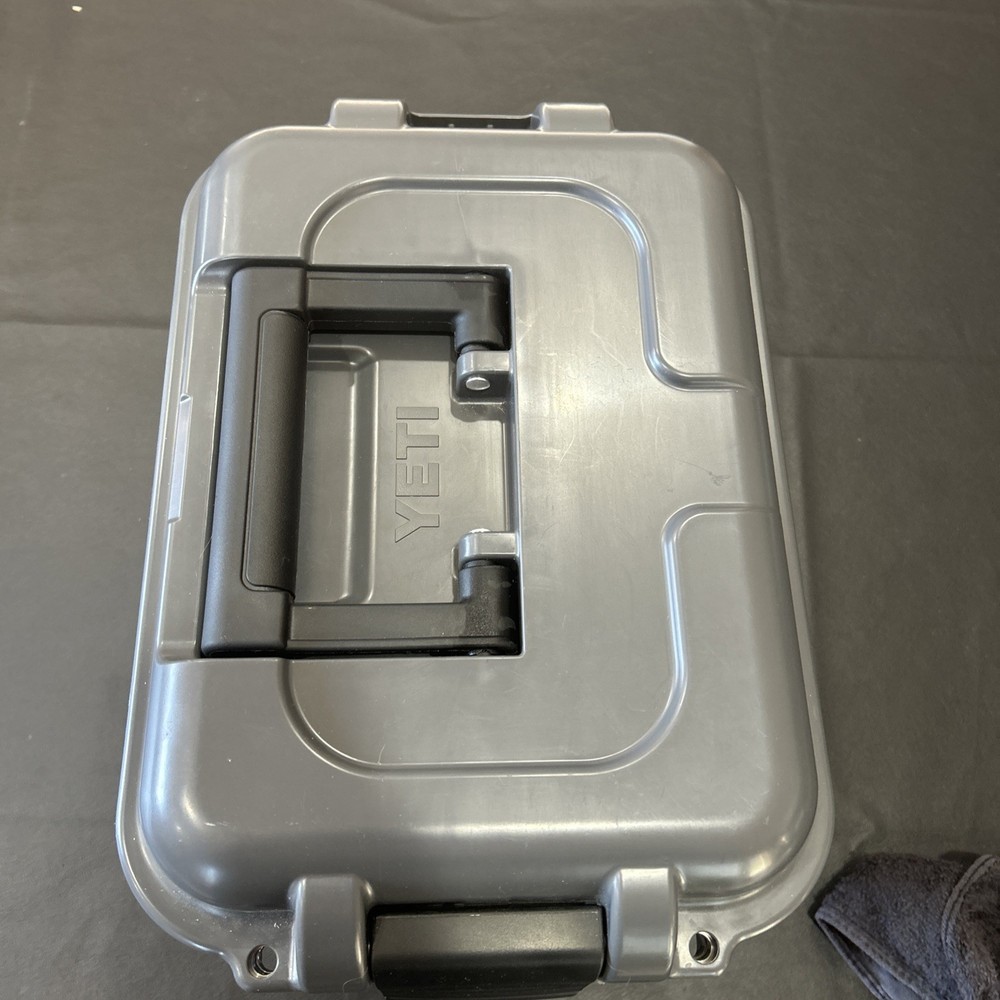 Yeti LoadOut GoBox 15 Gear Case, Charcoal - LipGrip Handles. Solid Shape!