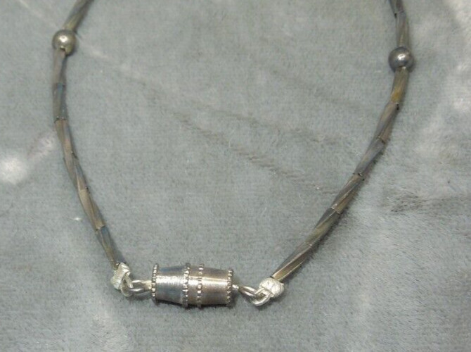 Handmade Silver and bead 6 3/4" bracelet *T