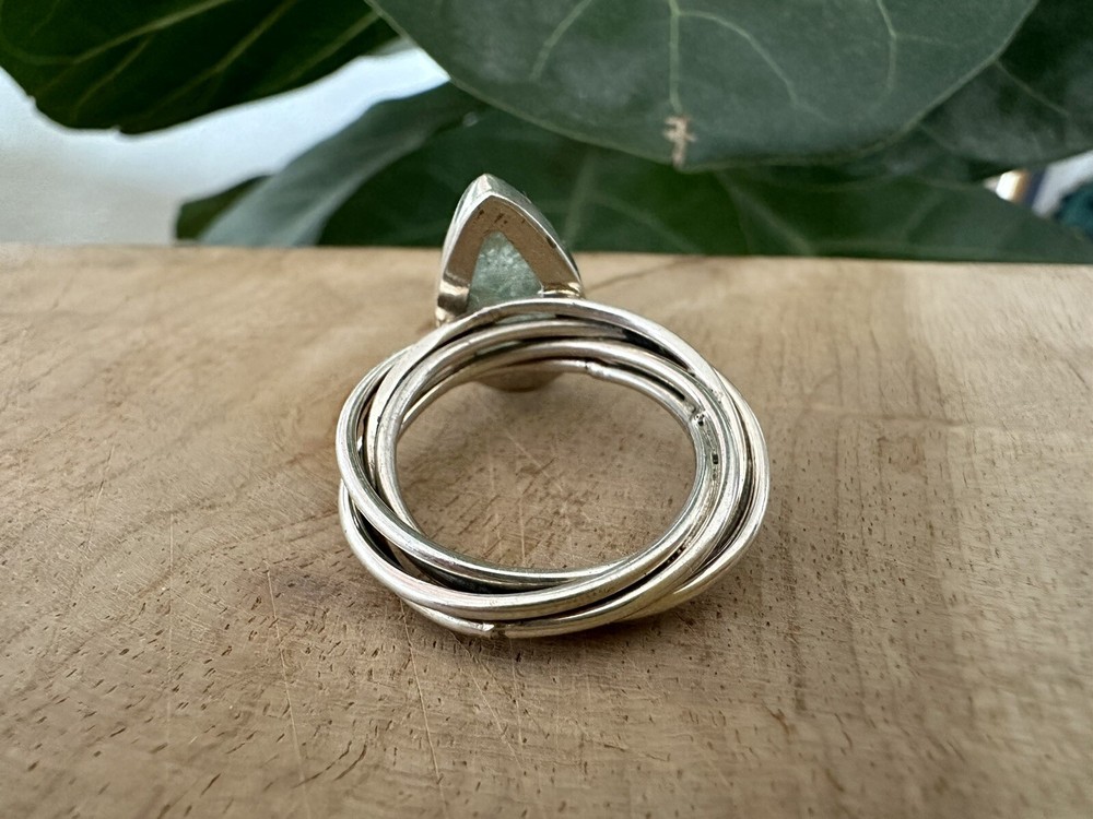 925 Sterling Silver & Stone Ring (Size 7.5)