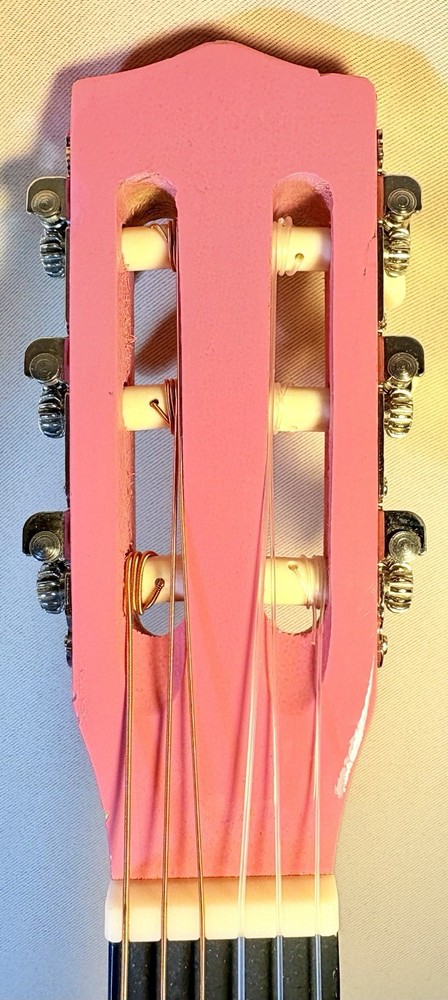 ACOUSTIC CLASSICAL NATURAL GUITAR 30” W Soft Case