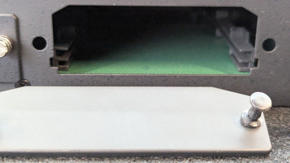 Adtran Netvanta 4430 1700630E1 - Powers On
