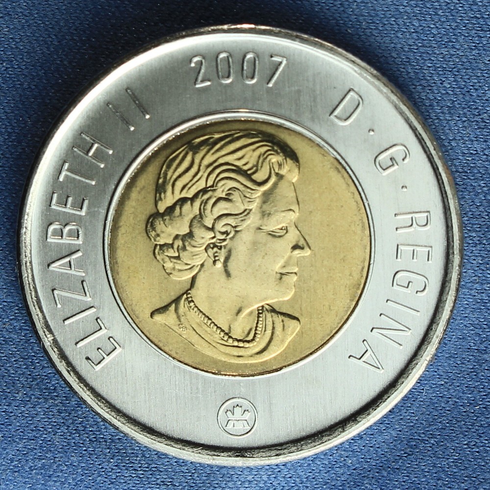 Canada 2007 Toonie 2$ from a Mint Roll (Normal Reverse)