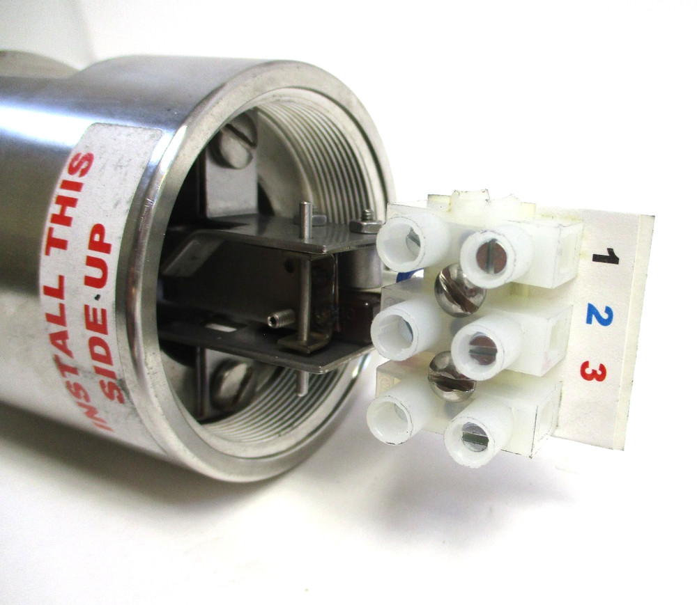 NORRISEAL-WELLMARK, 790SF-2A, 2" MNPT SST FLOAT LEVEL CONTROL SWITCH, SURPLUS